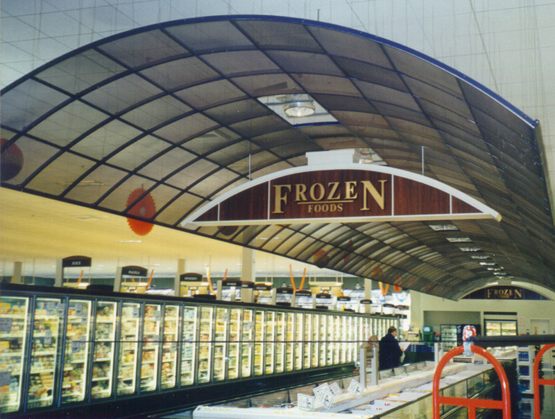 Trellis Curved Cellular Metal Ceiling